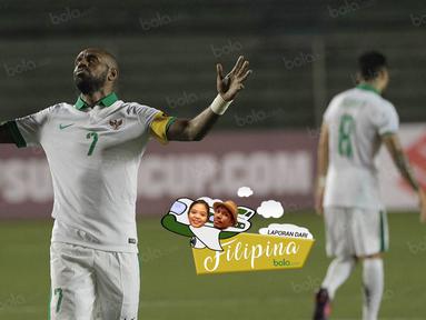 Penyerang Timnas Indonesia, Boaz Solossa, tampak kecewa saat tampil melawan Singapura pada laga Piala AFF 2016 di Filipina, Jumat (25/11/2016). Indonesi tertiinggal 0-1 dari Singapura. (Bola.com/Nicklas Hanoatubun)