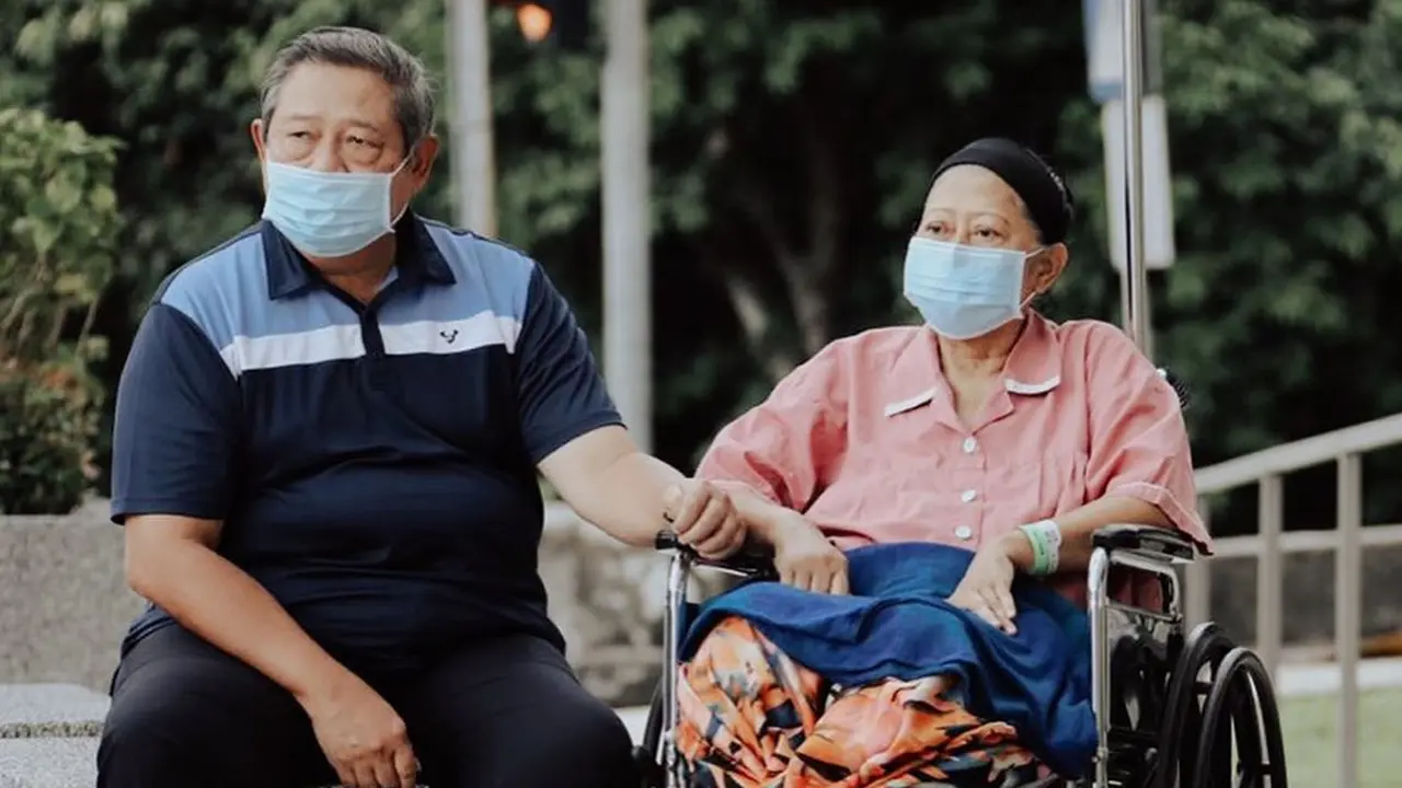 [Fimela] Ani Yudhoyono