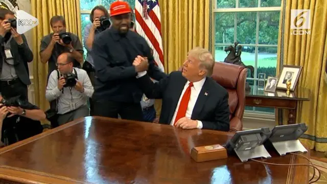 Rapper Kanye West diundang Presiden AS Donald Trump ke gedung putih. Kanye menyampaikan apresiasi kepada Trump yang dianggap berpihak ke warga kulit hitam.