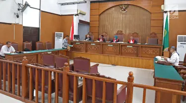 Suasana sidang perdata  Kivlan Zen terhadap Jaksa Agung dan Wiranto di Pengadilan Negeri Jakarta Selatan, Selasa (1/10/2019). Sidang perdata Kivlan Zen terhadap Jaksa Agung dan Wiranto dilanjutkan pada tanggal 9/10/2019 hari Rabu dengan agenda mediasi. (Liputan6.com/Herman Zakharia)