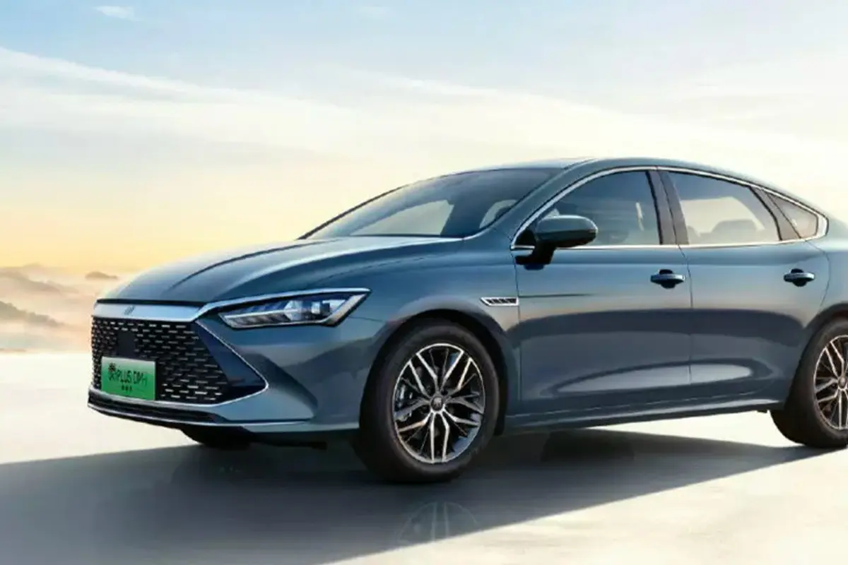BYD Qin Plus DM-i Glory Edition (Carscoops)