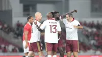 Manchester United Legends Kalah 2-3 dari North London di GBK, Henry Soroti Gairah Kompetitif