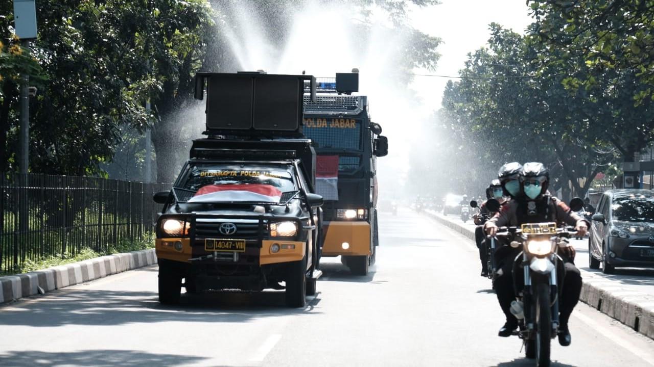 Penyemprotan Disinfektan