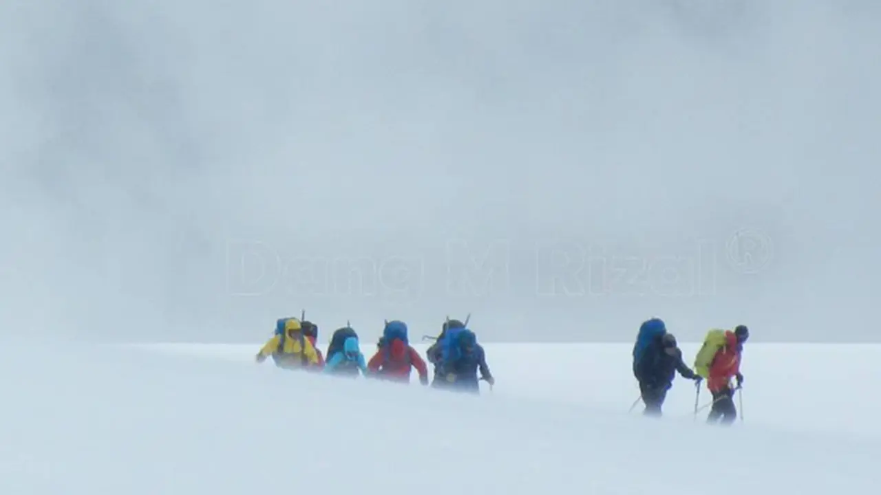 Kartini Petualang akan Mendaki Puncak Mount Elbrus