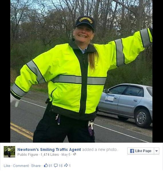 Akun Facebook Holick yang menginspirasi | Foto: copyright facebook.com/Newton's Smiling Traffic Agent