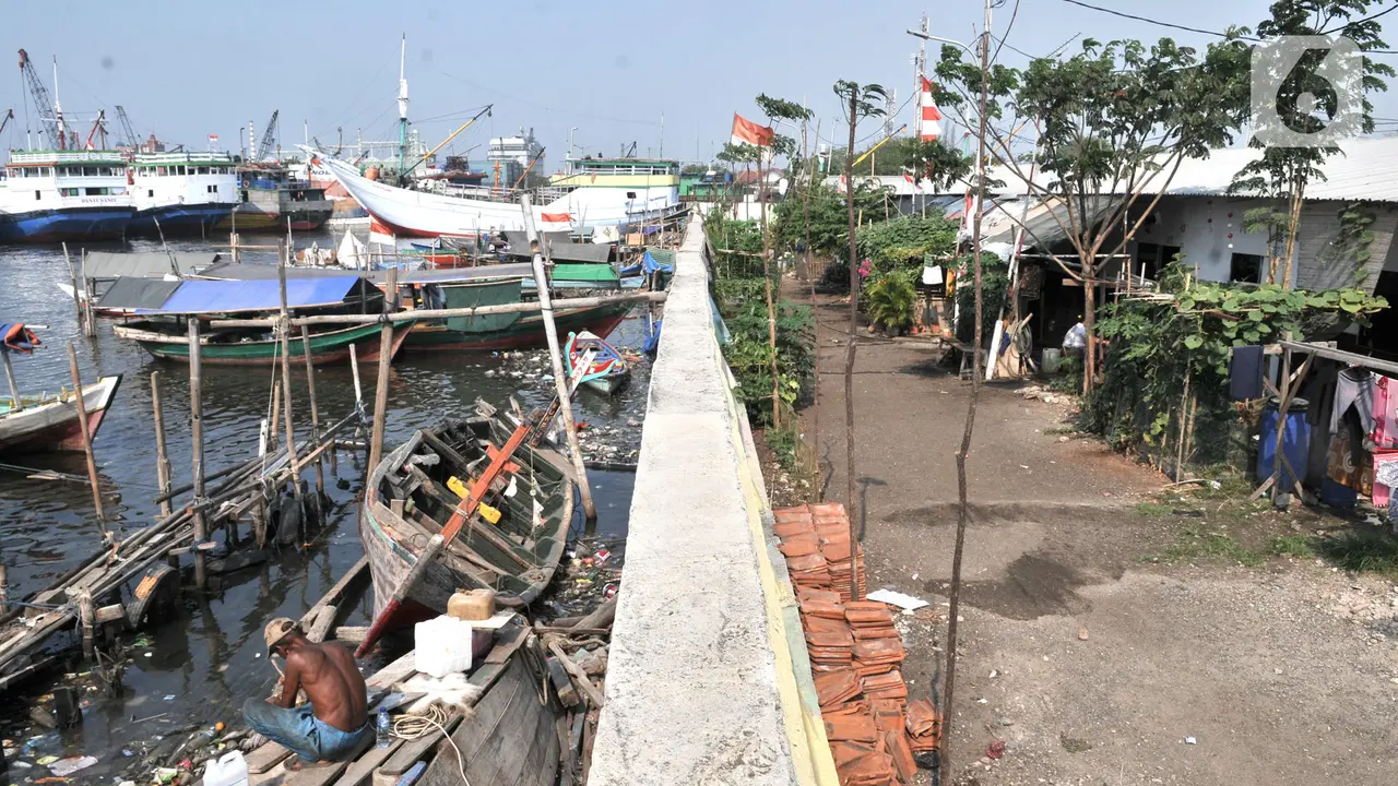Melihat Lebih Dekat Kehidupan Warga Kampung Akuarium