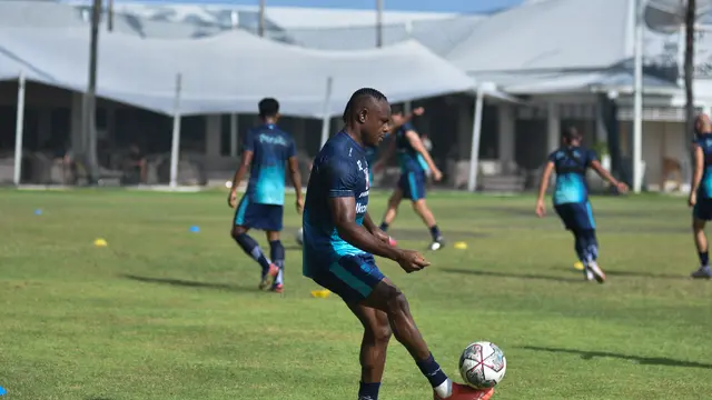 Victor Igbonefo