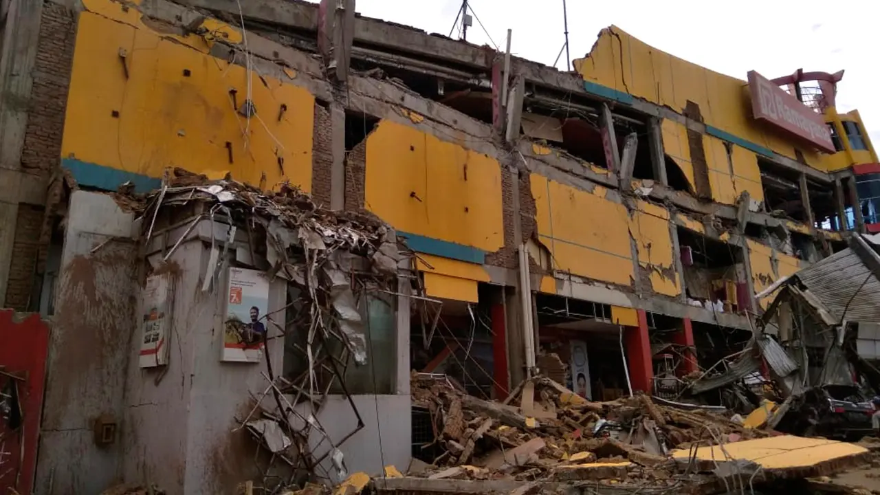 Gempa dan Tsunami Melanda Palu