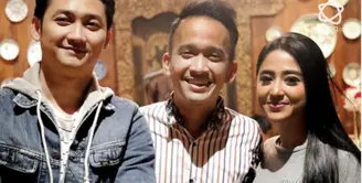Dalam akun Instagramnya Ruben Onsu memberikan ucapan selamat untuk Dewi Perssik dan Angga Wijaya.