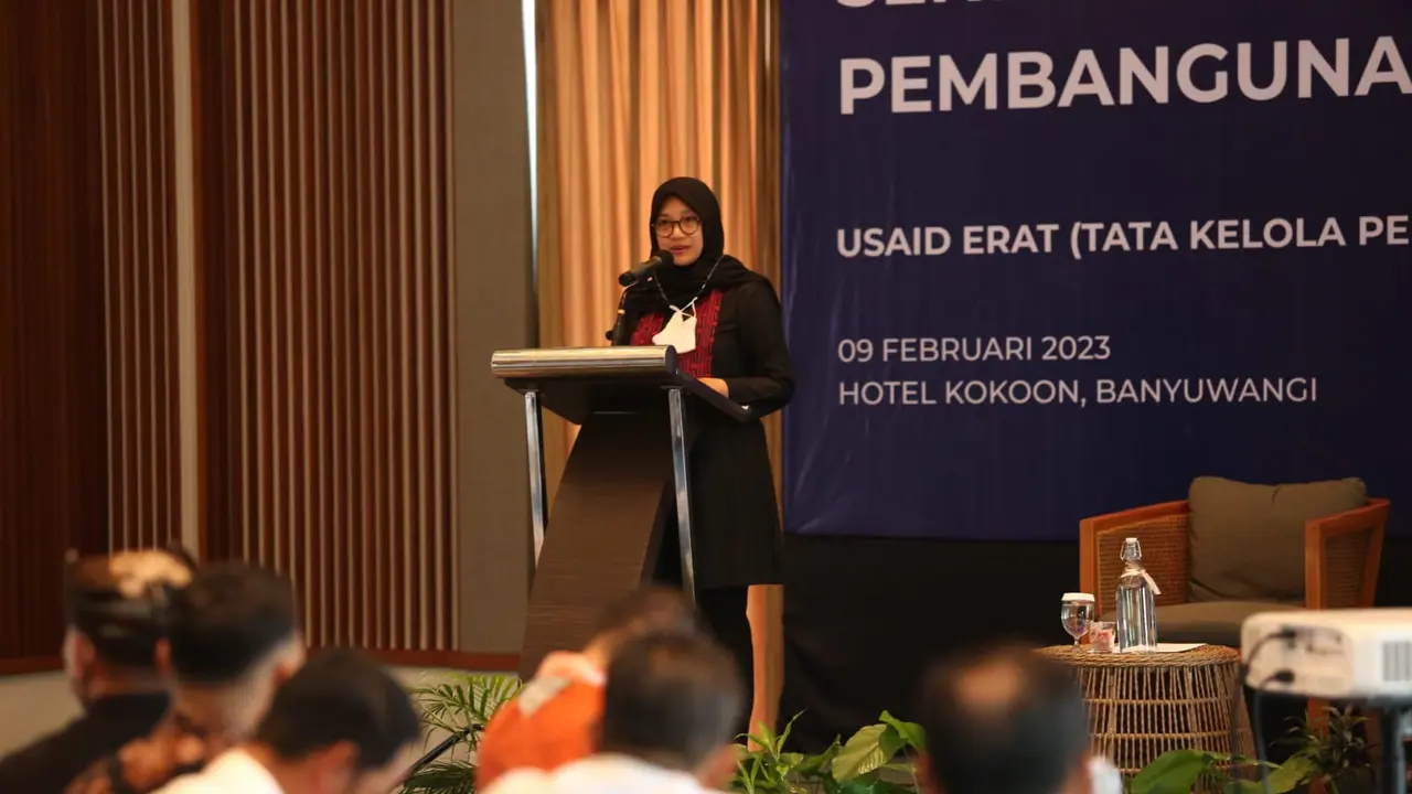 Bupati Banyuwangi Ipuk Fiestiandani memberikan arahan kepada  pelaku usaha di Banywangi yang terlibat dalam penanganan stunting (Istimewa)