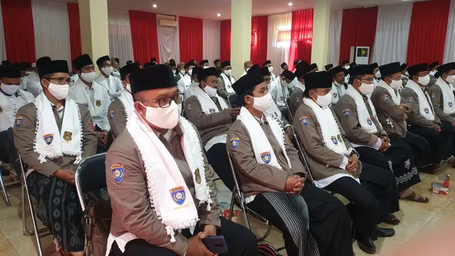 Ratusan kiai di Garut berkumpul di Aula Mumun Mapolres Garut dalam pengukungan pengurus Dai Kamtibmas Polres Garut.