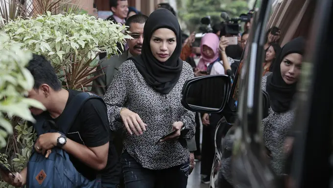 [Bintang] Nikita Mirzani