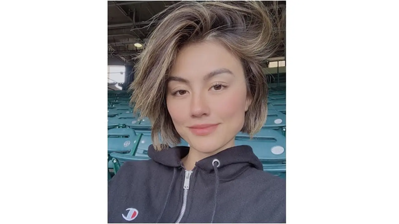 Dituduh Lakukan Tarik Benang, Begini 6 Pesona Agnez Mo Tanpa Makeu