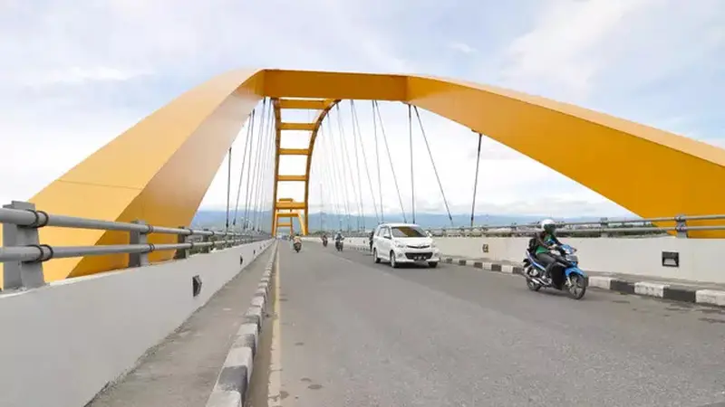 Jembatan Palu IV