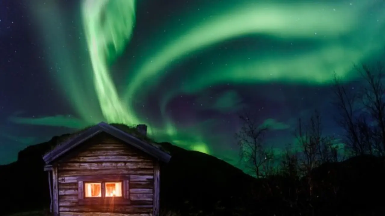 Lupakan Gerhana Matahari, NASA Ajak Kamu Berburu Aurora