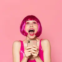 Merasa selalu ketinggalan berbagai informasi soal acara-acara yang diadakan oleh Fimela.com? Itu artinya kamu belum join grup WhatsApp Fimelahood. (Shutterstock)