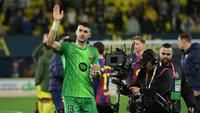 Barcelona Menang dan Clean Sheet Kontra Villarreal, Hansi Flick Sanjung Penampilan Joan Garcia