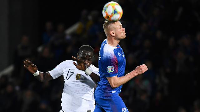 Prancis kalahkan Islandia