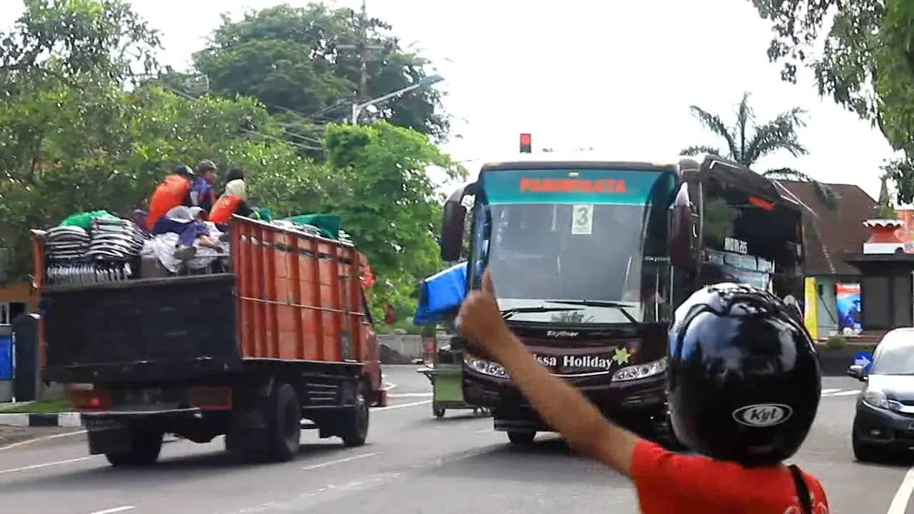 Untuk Pertama Kalinya, JKT 48 Dicuekin Gara-gara Telolet