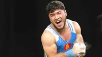 Izzat Artykov, atlet angkat besi dari Kirgistan diketahui memakai doping di Olimpiade 2016 (Foto: Mirror.co.uk)