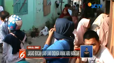 Warga di Sibolga, Sumatera Utara, temukan jasad anak lelaki tak utuh tersangkut di atap rumah. Jasad tersebut diduga anak dari terduga teroris Abu Hamzah.