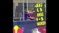 Meme Otomotif Pekan Ini: Rossi Dikejar Mukidi