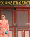 Akar budaya Betawi kental terasa saat pementasan teater Janji Soekma yang digelar pada Jumat (6/10/2023). Bertempat di Gedung Kesenian Jakata, pementasan dimulai dengan tampilnya Maudy Koesnaedi di atas panggung pukul 19.00 WIB. [Foto: Bambang E Ros/Fimela.com]