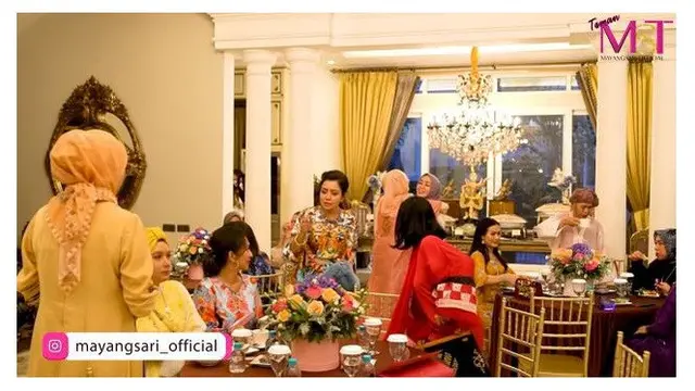 7 Potret Rumah Mewah Mayangsari, Bernuansa Putih dan Emas