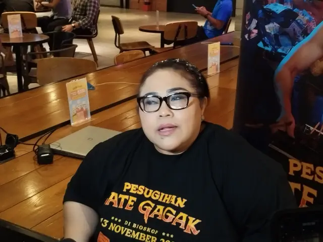 Perjuangan Nunung cari cuan, jalani adegan kerasukan sampai sesak napas, butuh 6 tabung oksigen