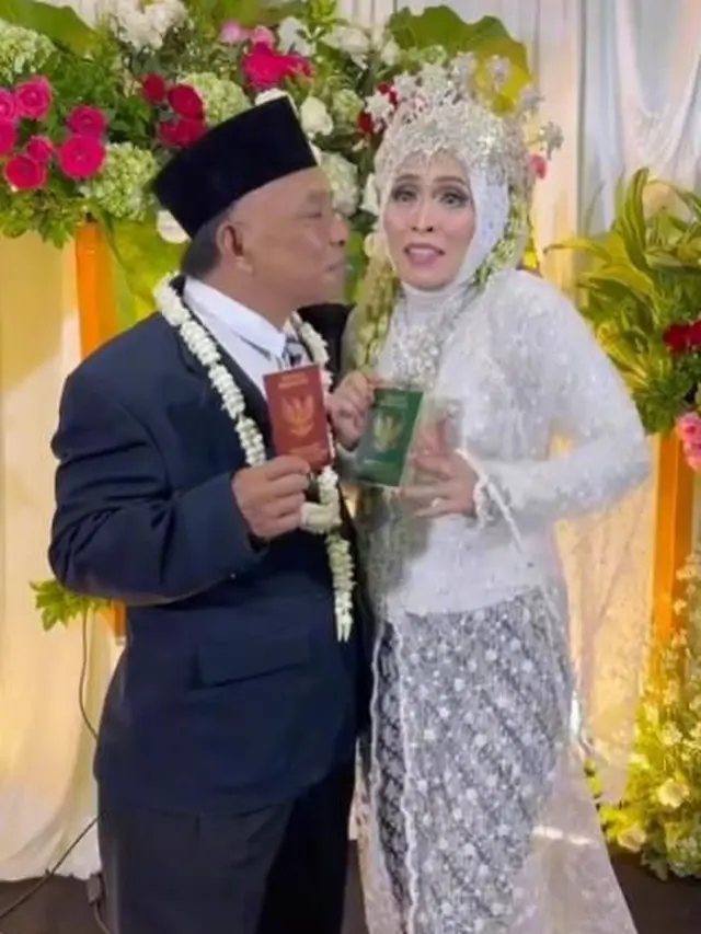 Kakek Ini Nikahi Cinta Pertamanya Usai Terpisah Puluhan Tahun, Jodoh Tak Kemana