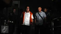 Basuki Hariman saat akan meninggalkan gedung KPK usai menjalani pemeriksaan terkait penyuapan Hakim MK, Patrialis Akbar, Jakarta, Jumat (27/1). Basuki diduga memberi suap senilai USD 20 ribu dan SGD 200 ribu. (Liputan6.com/Helmi Fithriansyah)