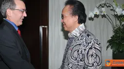 Citizen6, Jakarta: MKP Sharif C Sutardjo, menerima kunjungan Dubes AS untuk Indonesia Scot Marciel di Gedung KKP Jakarta, Kamis (19/4). (Pengirim: Efrimal Bahri)