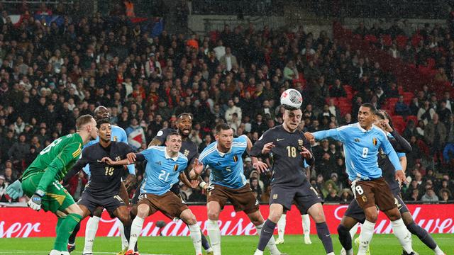 Inggris vs Belgia, Uji Coba Internasional