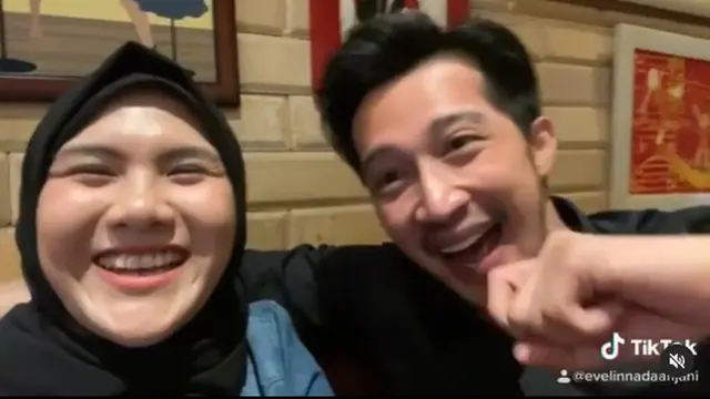 Mulai Go Public, Ini 6 Potret Kebersamaan Evelyn Nada Anjani dan Rulyabii