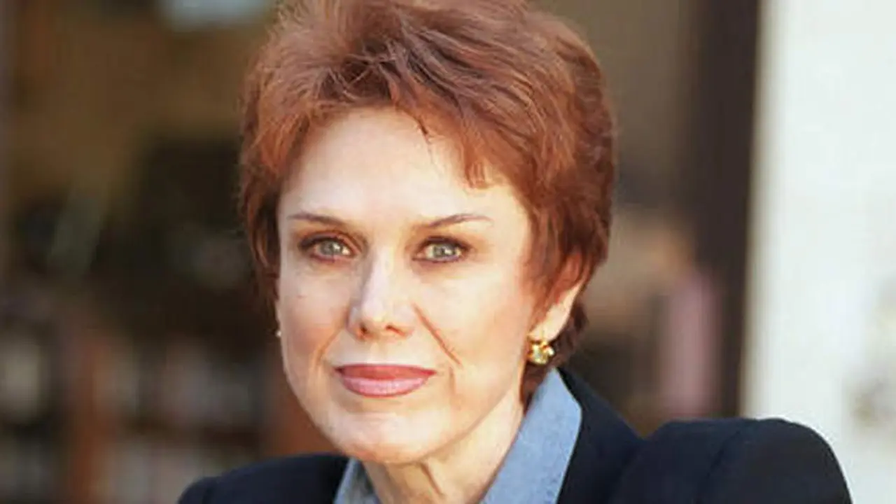 [Bintang] Nancy Dow