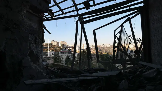 Israel Hancurkan Rumah Dua Tahanan Palestina di Tepi Barat