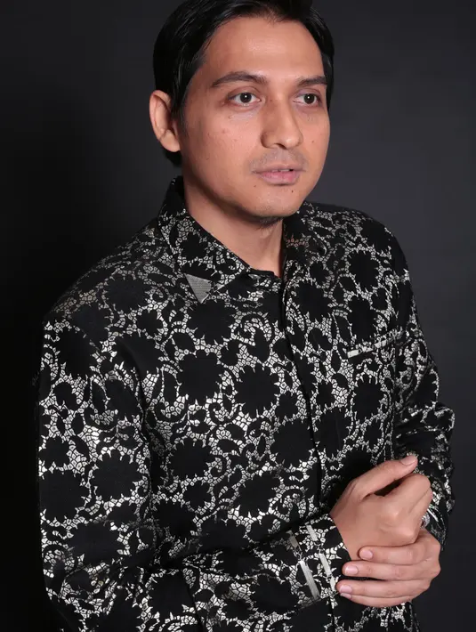 Indadari resmi melayangkan gugatan cerai pada suaminya, Caisar pada Senin (4/9/2017). Mantan istri Lucky Hakim itu tidak datang sendiri melainkan diwakili oleh kuasa hukumnya Jamaludin ke Pengadilan Agama Depok. (Febio Hernanto/Bintang.com)