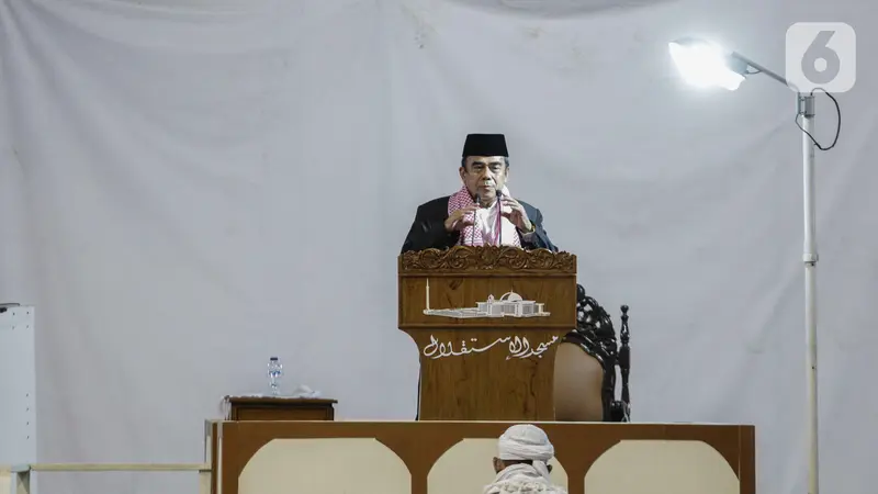 Menteri Agama Fachrul Razi Berikan Ceramah Jumat di Masjid Istiqlal