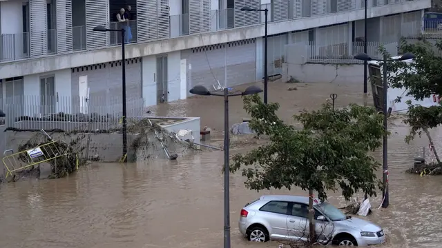 Banjir Spanyol pada Rabu (30/10/2024). (AP/Alberto Saiz)