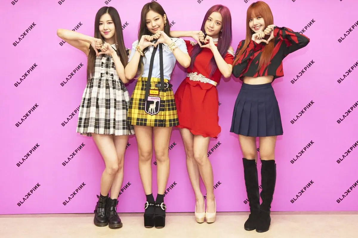 [Bintang] BLACKPINK Pikat 200 Juta Penonton Lewat MV Boombayah