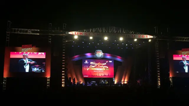 KPU mengadakan pagelaran seni budaya di Monas