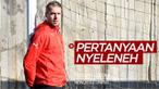 Berita video pemain Newcastle United, Florian Lejeune, menjawab pertanyaan nyeleneh soal buang mayat. Apa jawabannya?