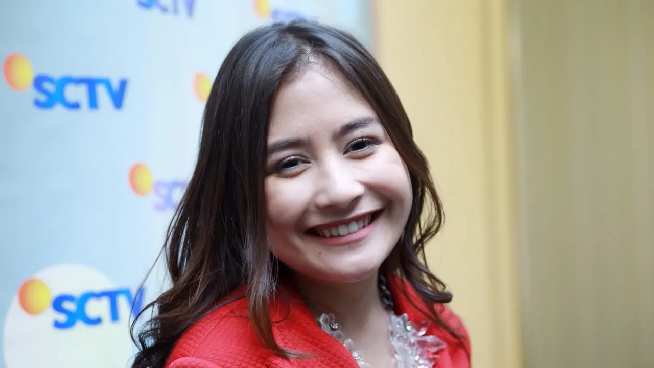 [Bintang] Prilly Latuconsina