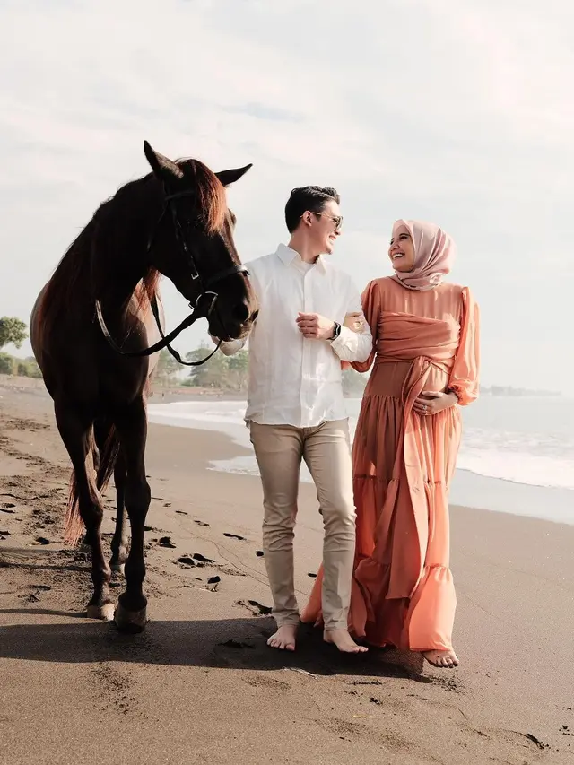 Zaskia Sungkar pamer foto maternity lawas (Instagram/zaskiasungkar15)