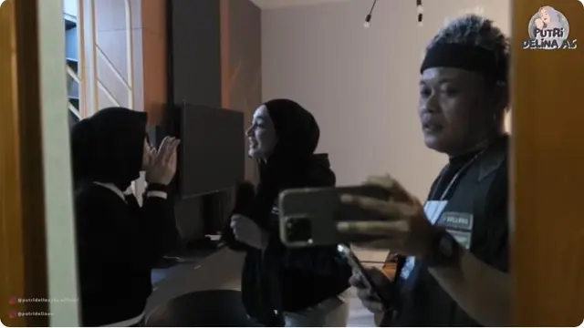6 Potret Kedekatan Putri Delina dan Santyka Fauziah, Kompak Rayakan Ultah Sule