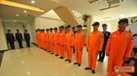 Jenjang pendidikan siswa sekolah pilot dengan latar belakang sarjana bisa lebih singkat selama memenuhi syarat.