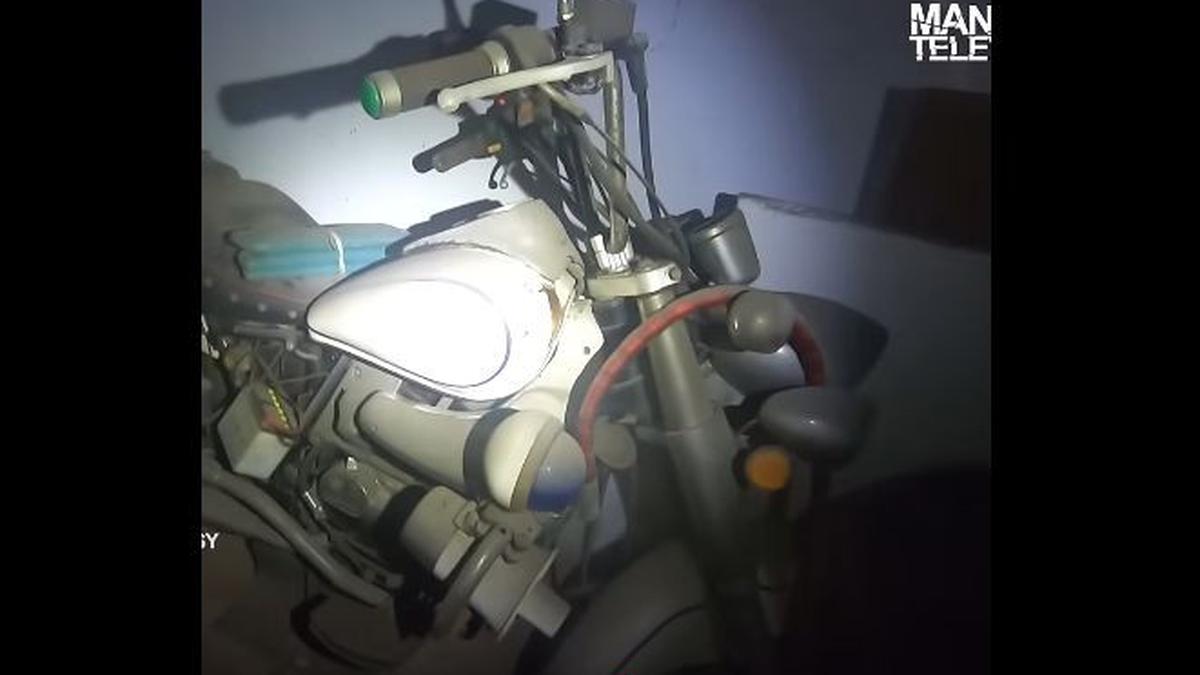 Kisah Harley Davidson yang Terbengkalai Puluhan Tahun di Dalam Rumah Mewah
