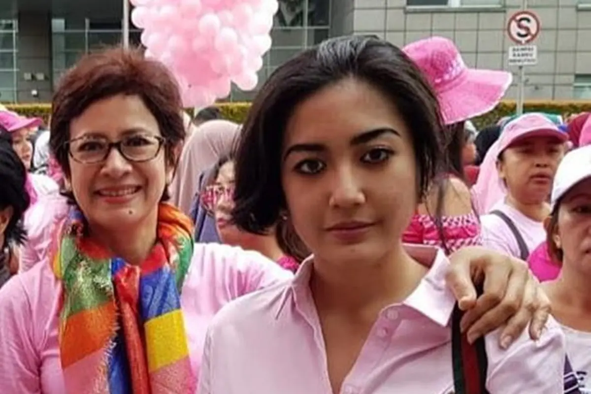 Tak Ikuti Jejak Sang Ibu, Ini 7 Potret Maura Magnalia Putri Nurul Arifin