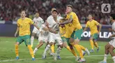 Pemain timnas Indonesia saat berlaga melawan Australia pada pertandingan kedua Grup C putaran ketiga Kualifikasi Piala Dunia 2026 Zona Asia di Stadion Utama Gelora Bung Karno, Jakarta, Selasa (10/9/2024). (Liputan6.com/Angga Yuniar)