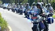 Sejumlah prajurit TNI mengendarai sepeda motor kawal bertenaga listrik untuk melakukan simulasi pengawalan di kawasan Nusa Dua, Badung, Bali, Rabu (15/5/2024). ANTARA FOTO/Fikri Yusuf/YU
